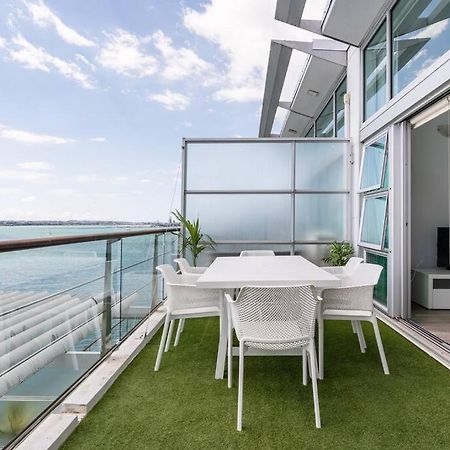 Spacious Penthouse With Spectacular Harbour Views! 오클랜드 외부 사진